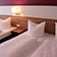 Hotel S16