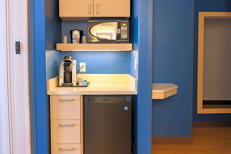 Holiday Inn Express & Suites Halifax - Bedford By IHG