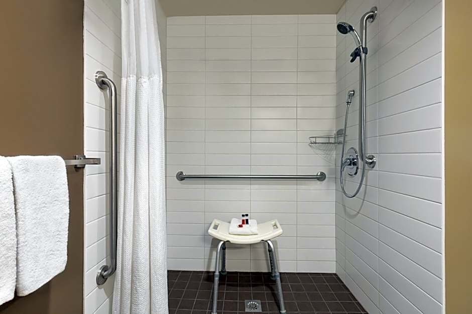 Microtel Inn & Suites By Wyndham Estevan