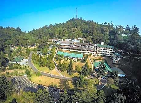 Puncak Pass Resort