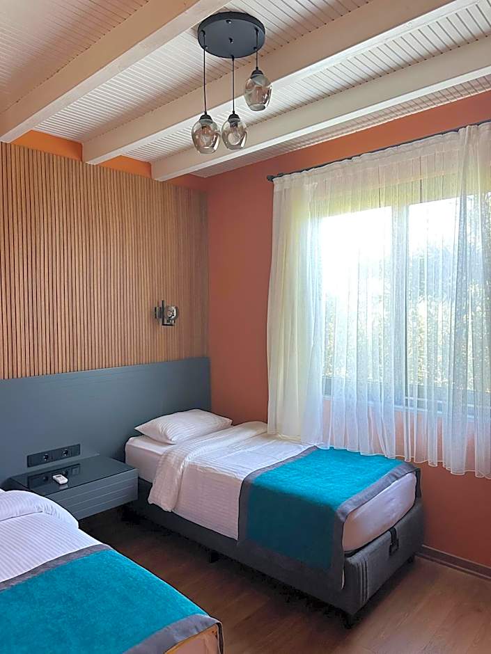 Azur Hotel