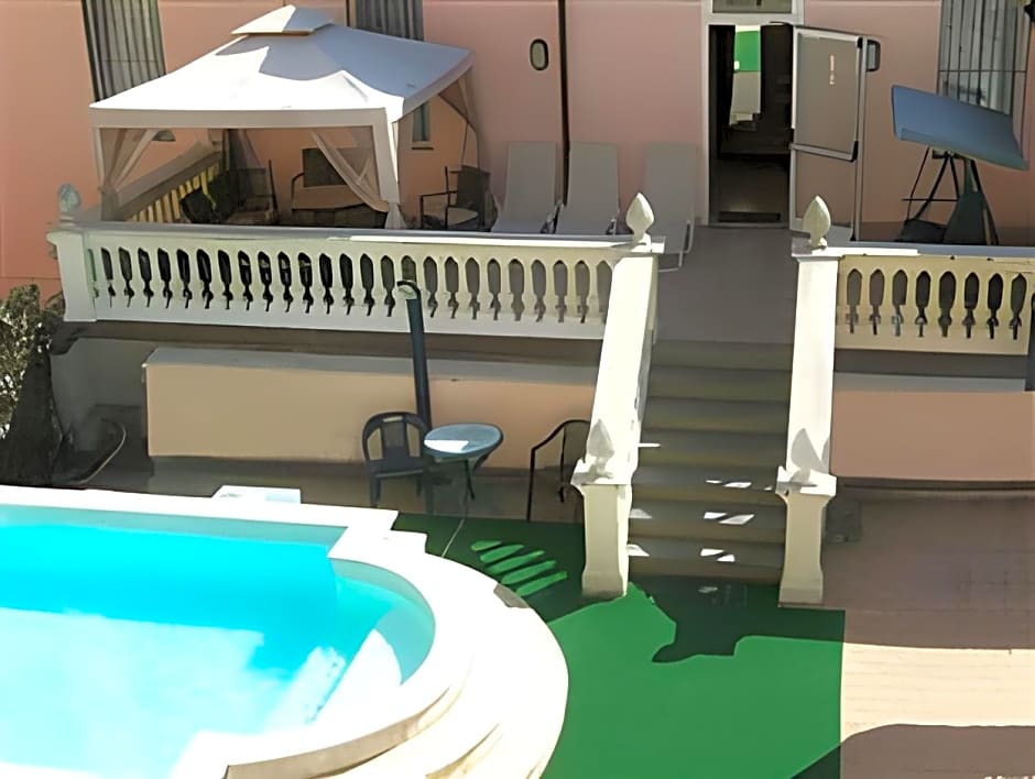Hotel Innocenti