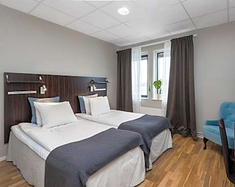 Medium Double Room