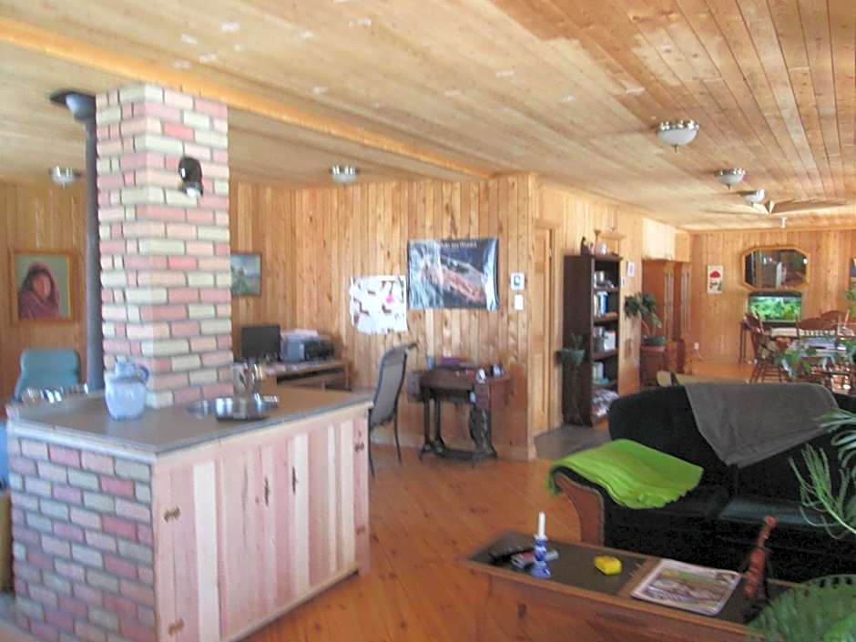 Gîte La Maison Chez J.P. Bed and Breakfast