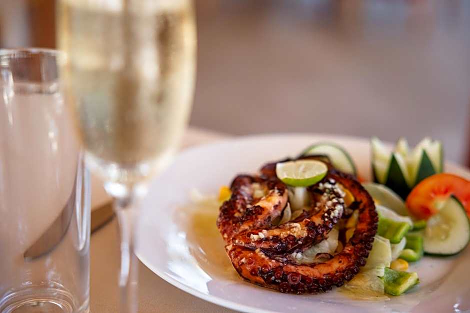 AHG Sun Bay Mlilile Beach Hotel