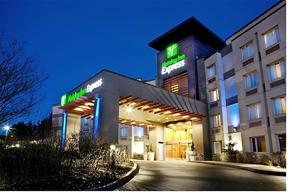 Holiday Inn Express-Langley By IHG
