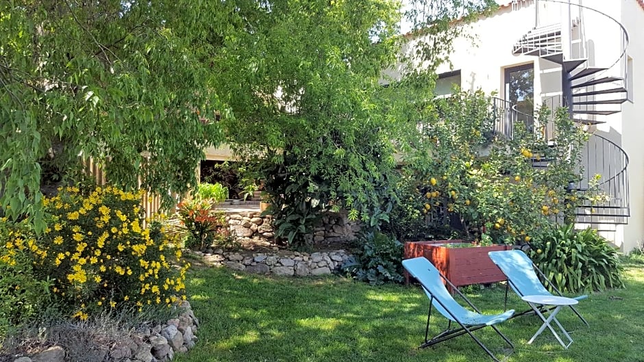 La Casa dels Lledoners