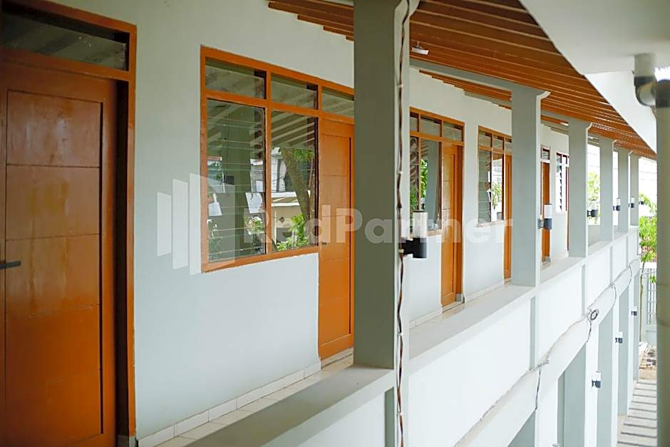 Saijaan Guesthouse UNEJ RedPartner