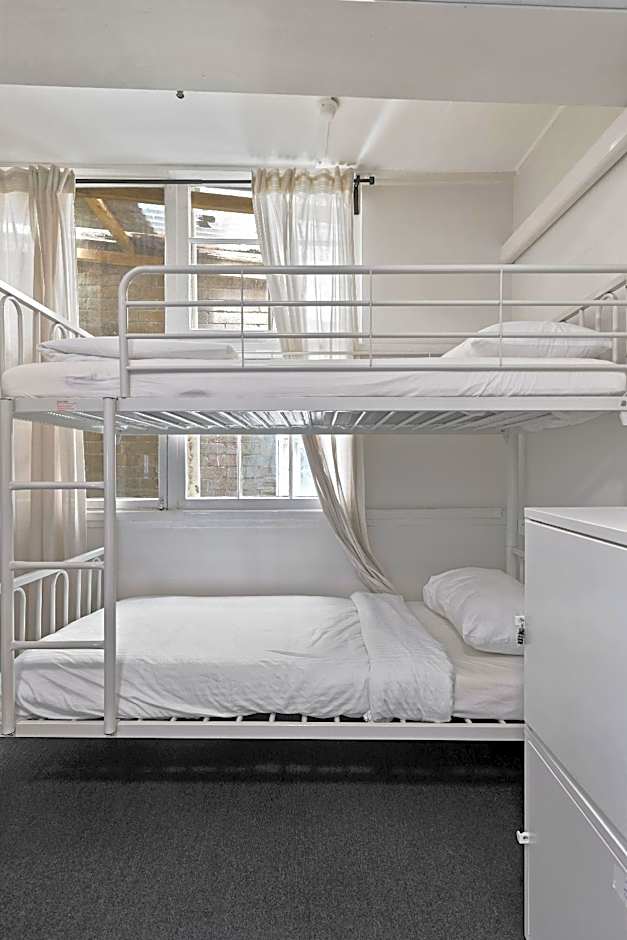 Urban Nomad - Potts Point  (18 - 39 only)