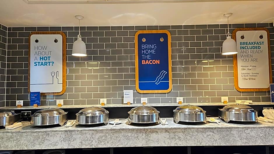 Holiday Inn Express Wigan By IHG