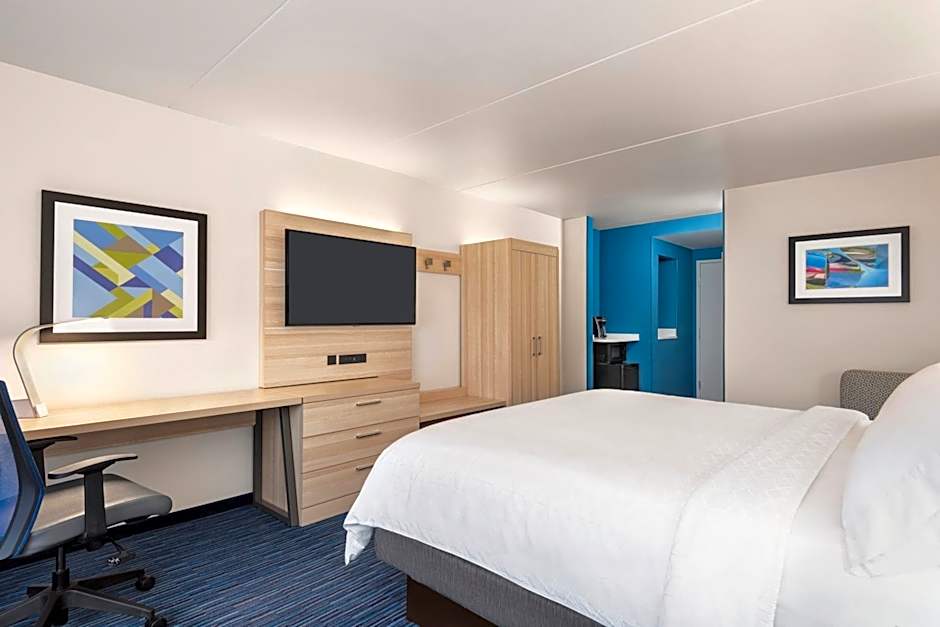 Holiday Inn Express Dumfries By IHG