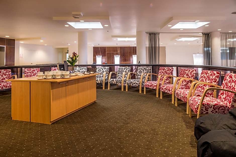 West Plaza Hotel