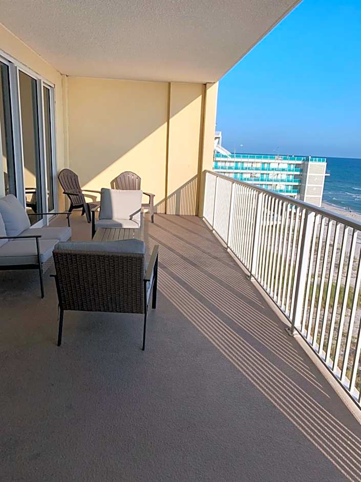Ocean Reef 2 bedroom/2 bath!