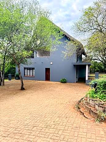 Ndumu Safari Resorts