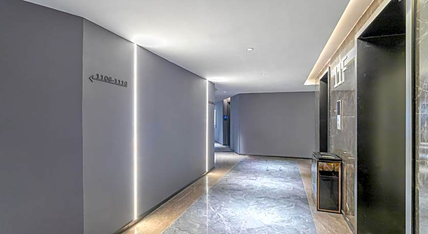 Insail Hotels (Guangyuanxincun Jingtai Pedestrian Street Guangzhou)