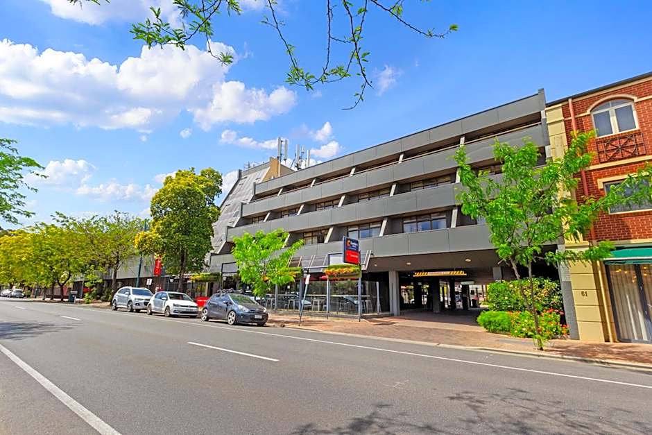 Comfort Hotel Adelaide Meridien