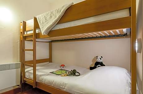 Studio with Sleeping Alcove (4 People)