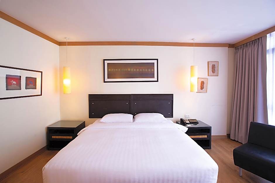 The Tarntawan Hotel Surawong Bangkok