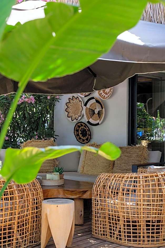 Yalıpark Beach Hotel