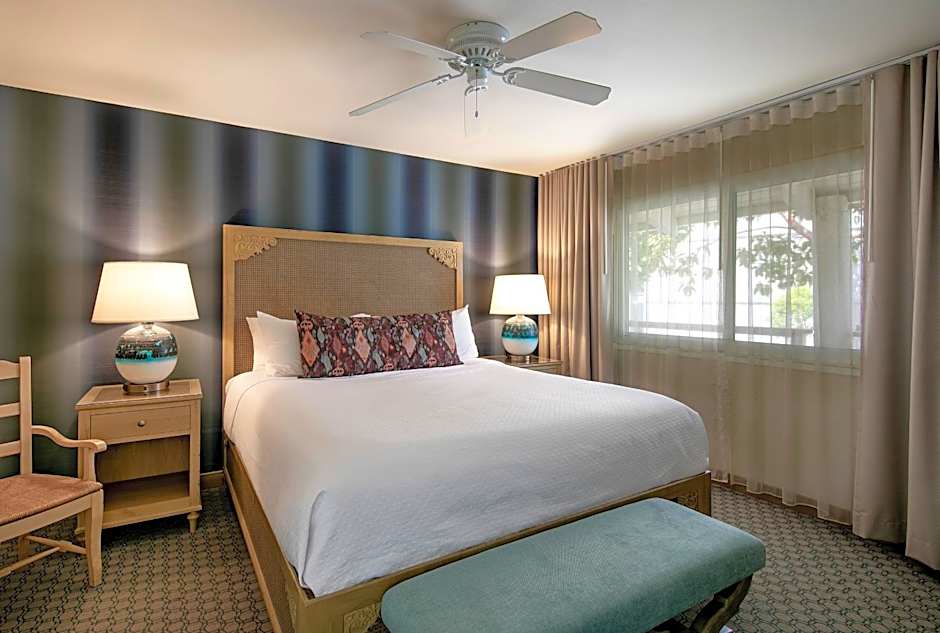 Spyglass Inn