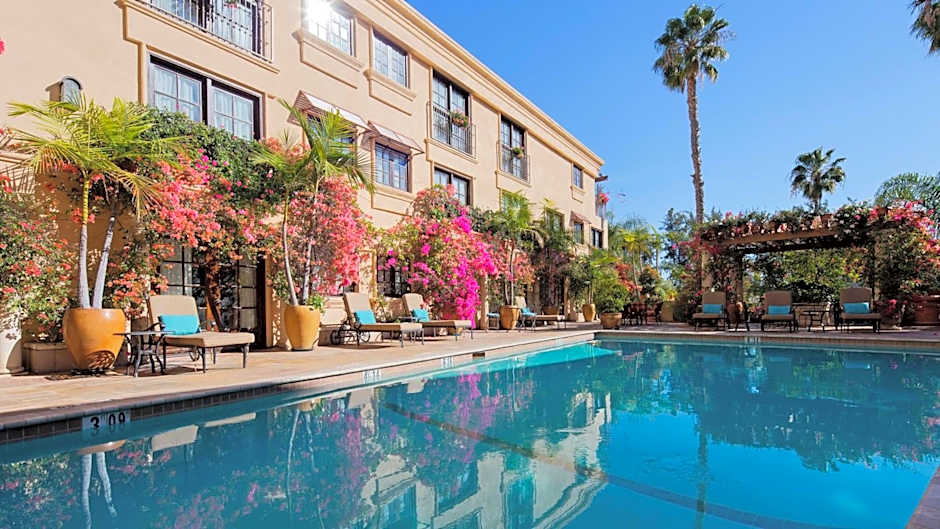 Best Western Plus Sunset Plaza Hotel