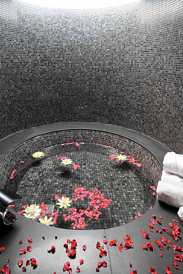 Asia Gardens Hotel & Thai Spa, a Royal Hideaway Hotel