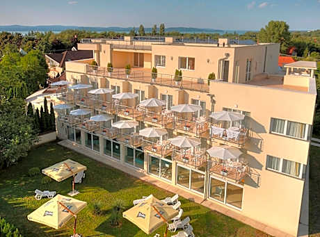 Ket Korona Konferencia es Wellness Hotel