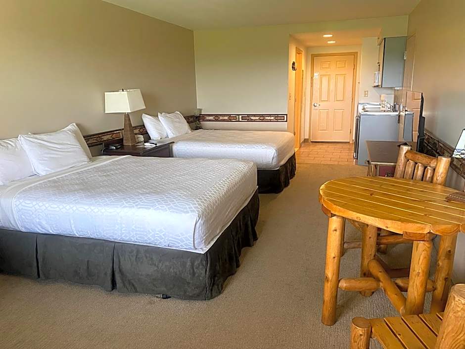 Photo 1 of 7 of 2 Queen Beds