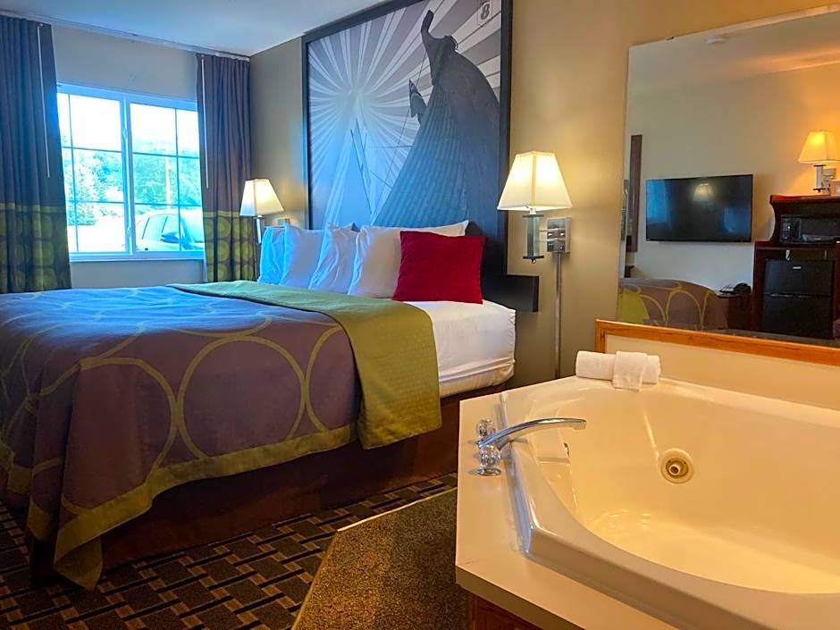 Super 8 by Wyndham Chisago City