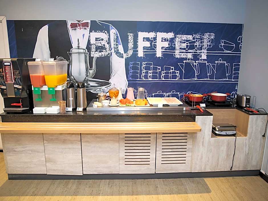 Ibis Budget Divinopolis