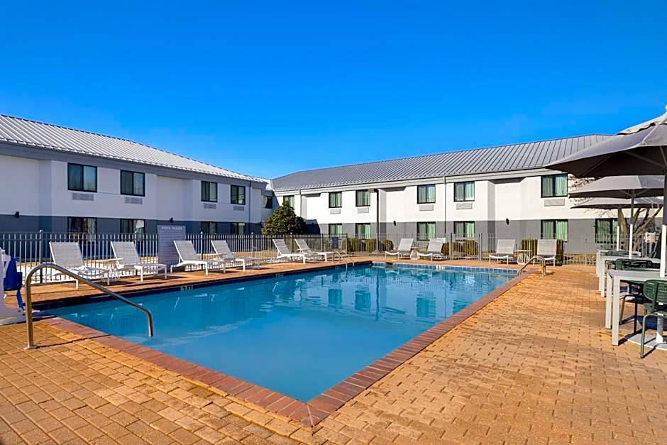 Spark by Hilton Bentonville