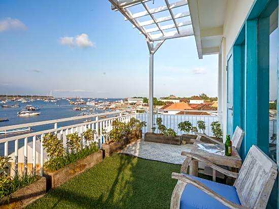 Paras Paros Marina Lodge