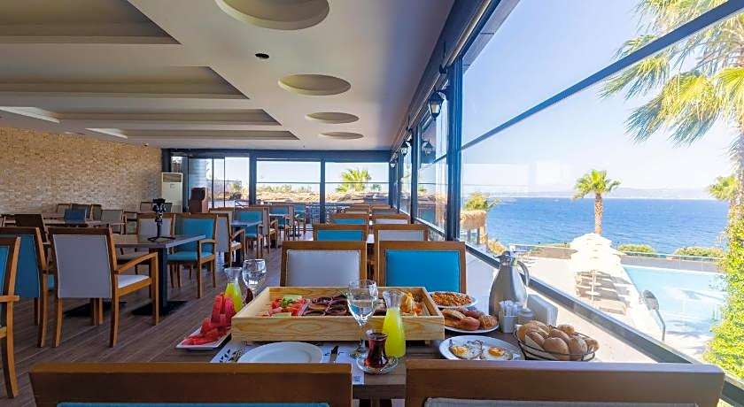 The Nowness Luxury Hotel & Spa