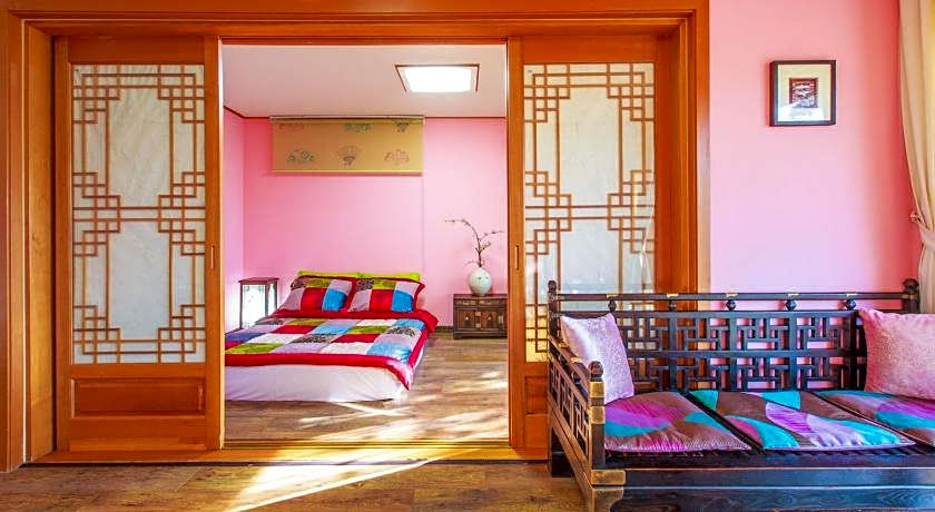 Casa Seorak Bed and Breakfast