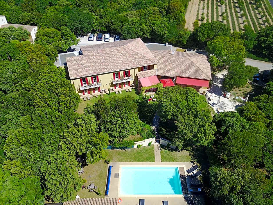 Logis Hôtel La Bastide De Grignan & Restaurant "La Chênaie"