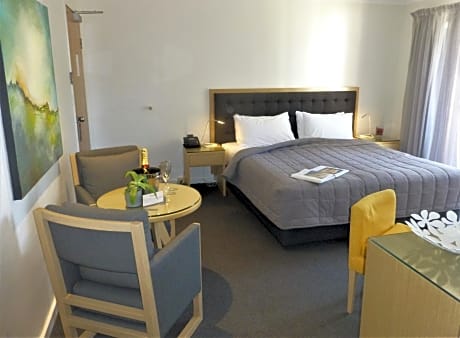 Deluxe King Room with Private Balcony