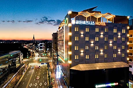 Golden Business Hotel