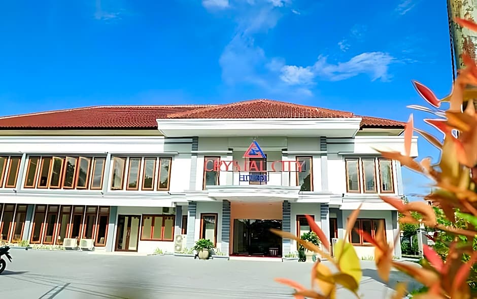 Crystal City Hotel