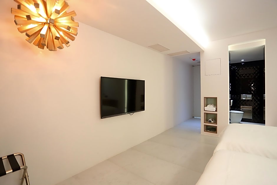 The Fantasy Apartment