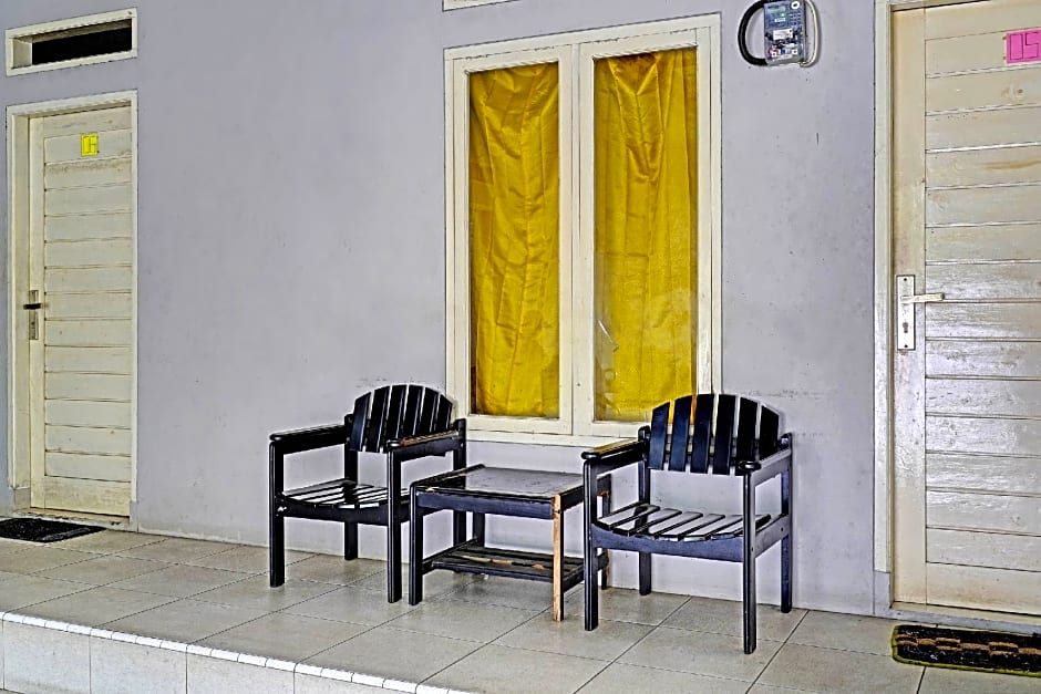 OYO 91329 Guest House Le-banon Syariah