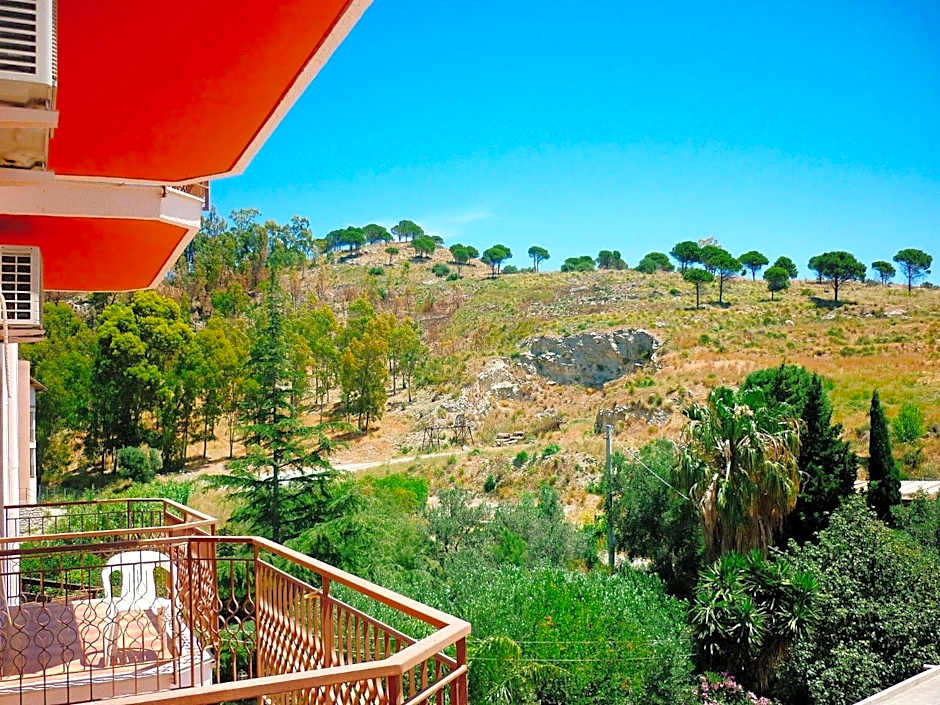 PARADISO Hotel & Banqueting