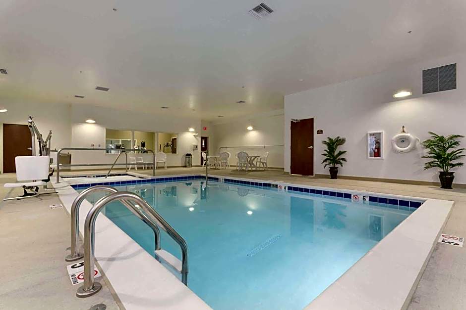 Microtel Inn & Suites By Wyndham Minot