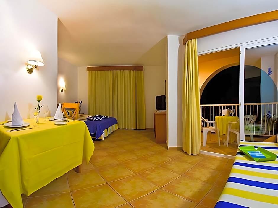 Azuline Hotel - Apartamento Rosamar