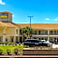 Scottish Inns & Suites Bay City, TX