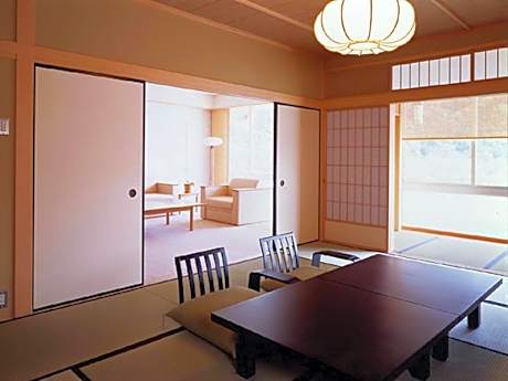 Twin Room with Tatami Area