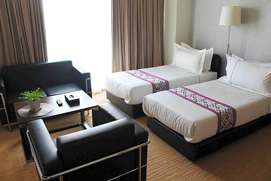 Symphony Suites Hotel