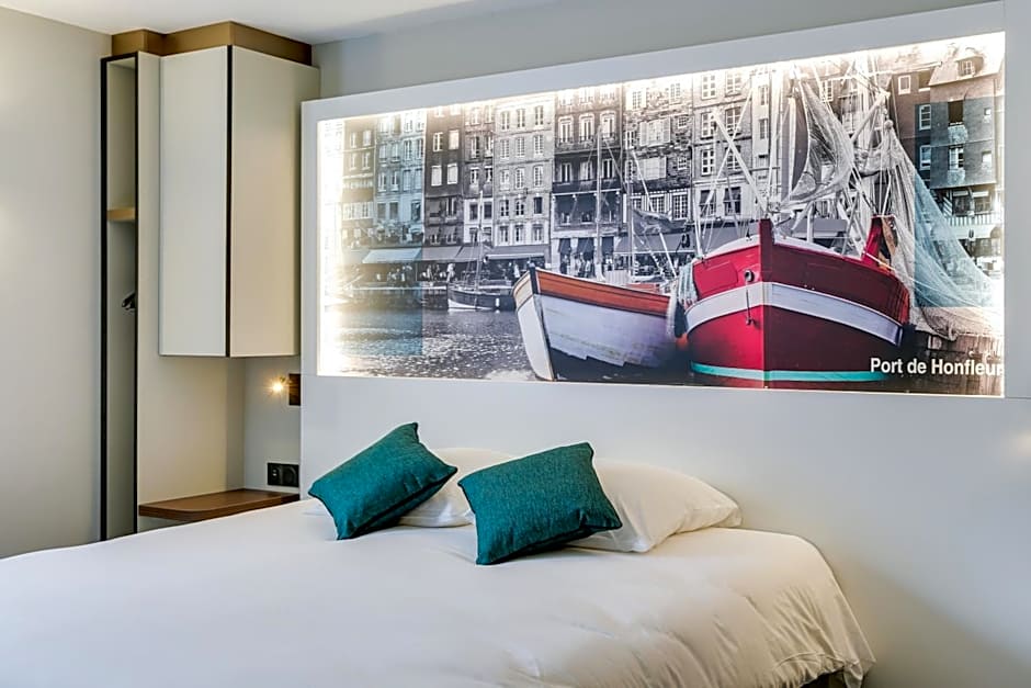 Brit Hotel Caen Nord - Mémorial