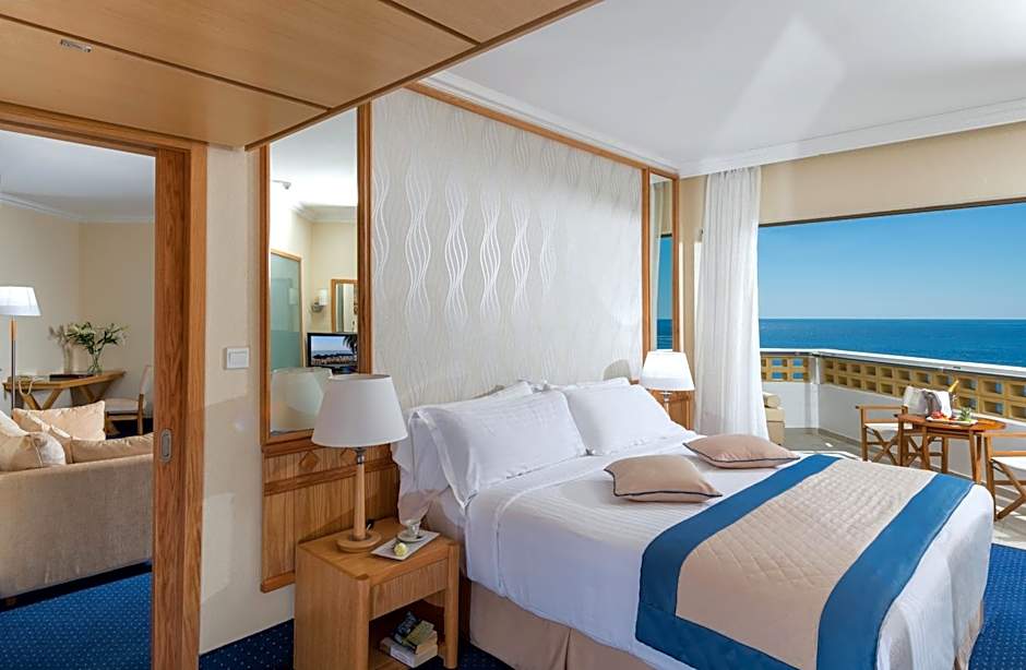 Constantinou Bros Athena Royal Beach Hotel