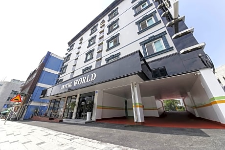 Goodstay World Hotel