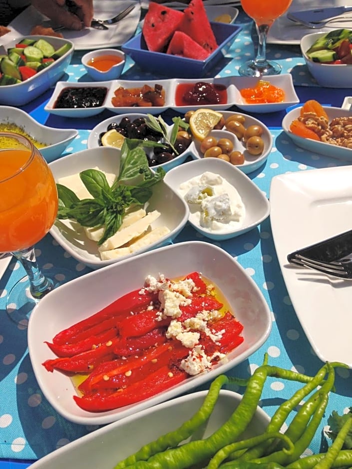Çakir Bey Hotel